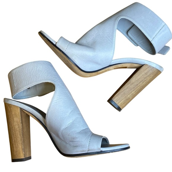 Vince Addie Leather Peep-Toe Bootie in Taupe Women’s Size 7.5 - Picture 6 of 13